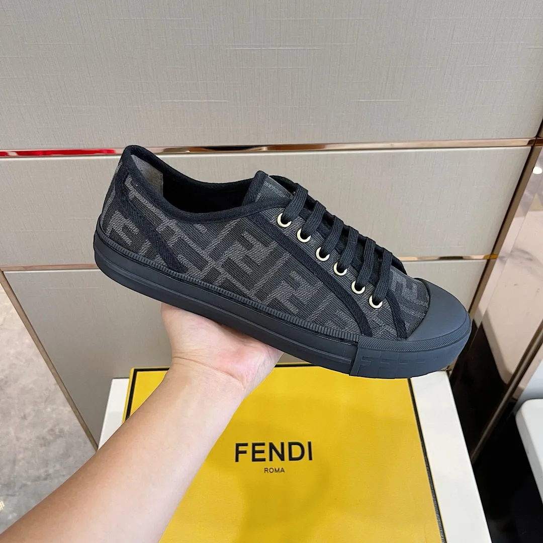 Factory price: 380 new Fendi Fendǐ Domino sneakers with jacquard FF pattern, embossed FF pattern on the toe, canvas upper, T men's men's shoes 💰U customized outsole Size: 38-45, (45 customized)